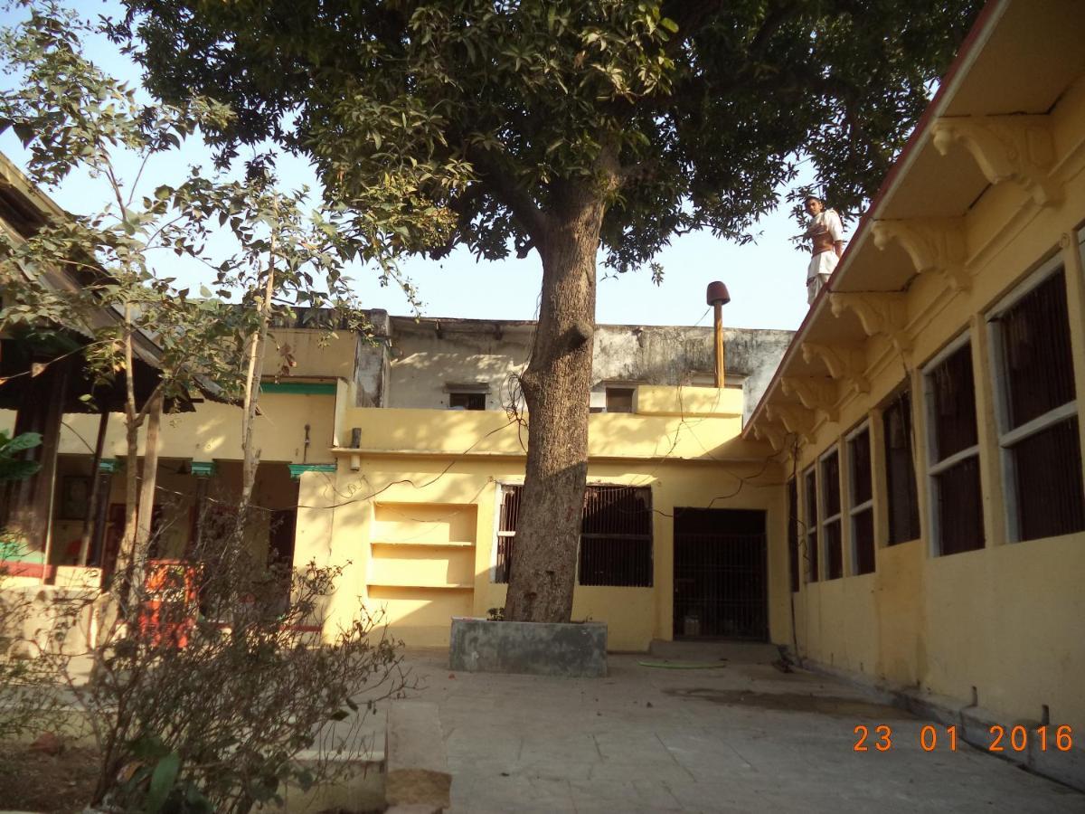 Hotel Shri Swami Sheetal Das Akhada B1-88 Assi , Near Pushkar Talab,Varanasi, Ashram Dharmshala Extérieur photo