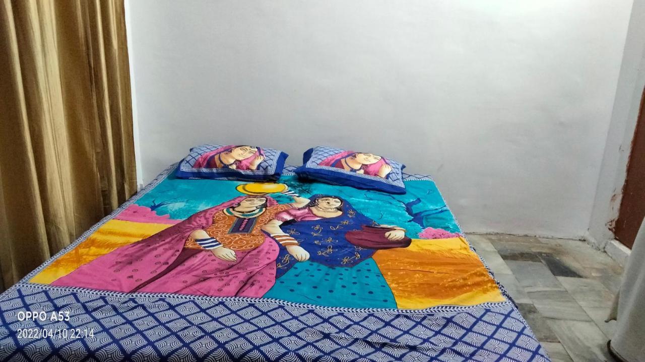 Hotel Shri Swami Sheetal Das Akhada B1-88 Assi , Near Pushkar Talab,Varanasi, Ashram Dharmshala Extérieur photo